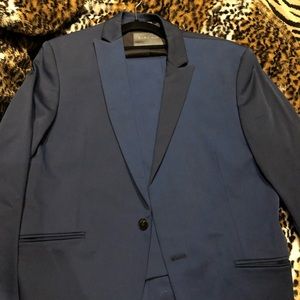 Great looking Zara for Men blue suit...beautifully lined